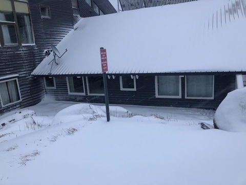 Snowy Gums Chalet - Accommodation Rockhampton 2