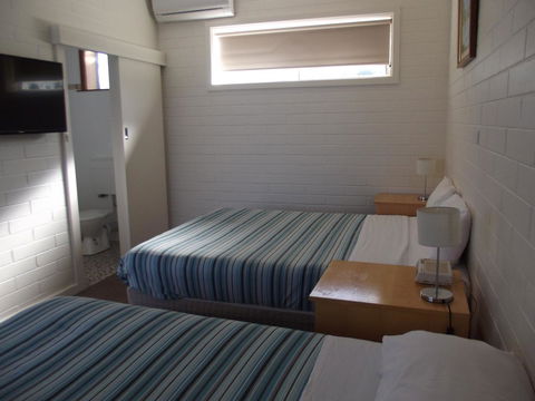 Guichen Bay Motel - Accommodation Rockhampton 2