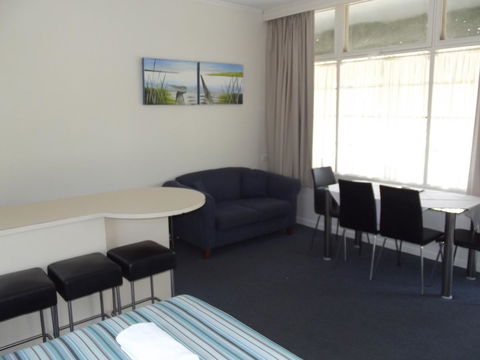 Guichen Bay Motel - Accommodation Rockhampton 8