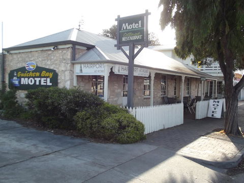 Guichen Bay Motel - Accommodation Rockhampton 0