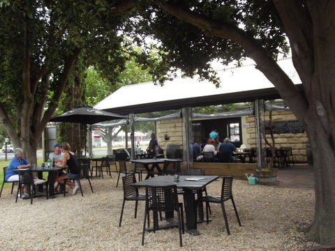 Guichen Bay Motel - Accommodation Rockhampton 4