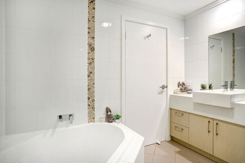 Limani Motel - Accommodation Rockhampton 9