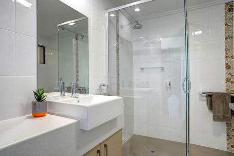 Limani Motel - Accommodation Rockhampton 3