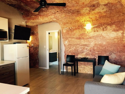 The Lookout Cave Underground Motel - Accommodation Rockhampton 17
