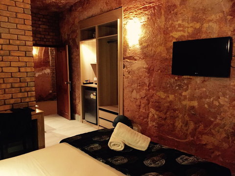 The Lookout Cave Underground Motel - Accommodation Rockhampton 42