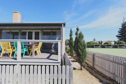 Caledonian Inn - Accommodation Rockhampton 11