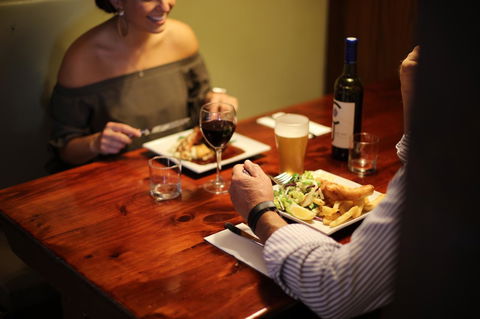 Caledonian Inn - Accommodation Rockhampton 15