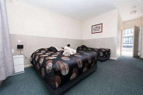 Blue Lake Motel - Accommodation Rockhampton 11