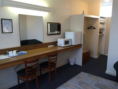 Blue Lake Motel - Accommodation Rockhampton 3