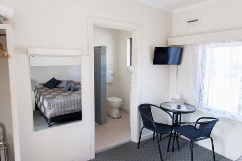 Blue Lake Motel - Accommodation Rockhampton 6