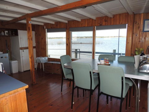 PS Federal Retreat Paddle Steamer Goolwa - Accommodation Rockhampton 23
