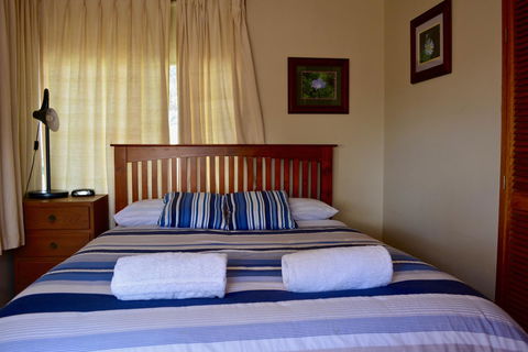 Dolphinview - Accommodation Rockhampton 6