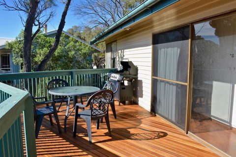 Dolphinview - Accommodation Rockhampton 11