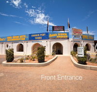 Radeka Downunder Underground Motel - Accommodation Rockhampton