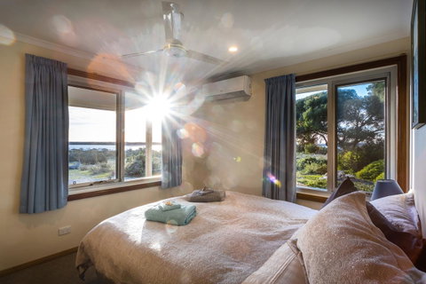 Southern Ocean Lookout - Accommodation Rockhampton 4