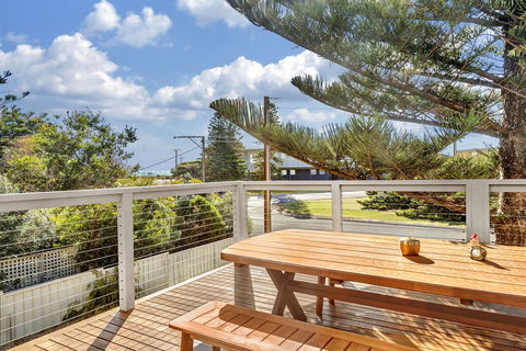 Sea View At Silver Sands - C21 SouthCoast Holidays - Accommodation Rockhampton 1