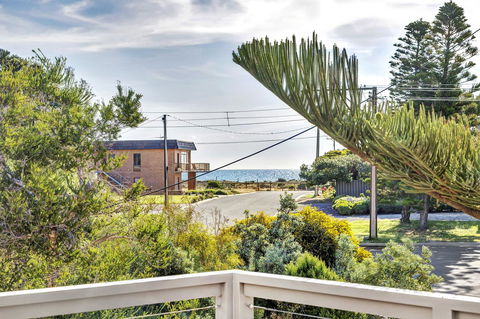 Sea View At Silver Sands - C21 SouthCoast Holidays - Accommodation Rockhampton 5