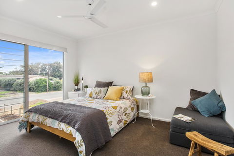 Sea View At Silver Sands - C21 SouthCoast Holidays - Accommodation Rockhampton 8