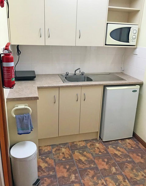 Lake Albert Motel - Accommodation Rockhampton 32