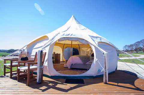 Bukirk Glamping & Fancy Coops - Accommodation Rockhampton 6