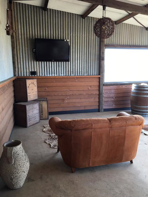 Bukirk Glamping & Fancy Coops - Accommodation Rockhampton 28