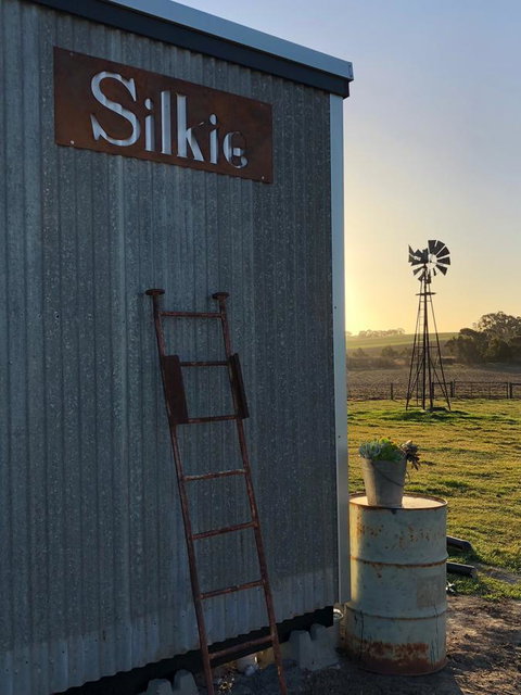 Bukirk Glamping & Fancy Coops - Accommodation Rockhampton 23