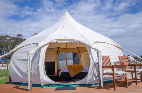 Bukirk Glamping & Fancy Coops - Accommodation Rockhampton 3
