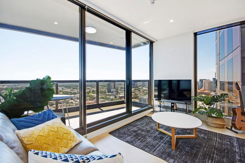 Swainson At Vue - Accommodation Rockhampton 0