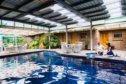 The Lodge By Manna - Accommodation Rockhampton 12