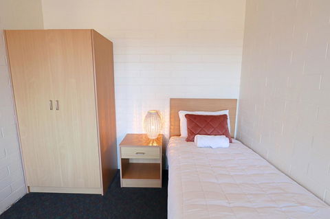 Harbour View Motel - Accommodation Rockhampton 22