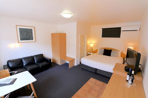 Harbour View Motel - Accommodation Rockhampton 40