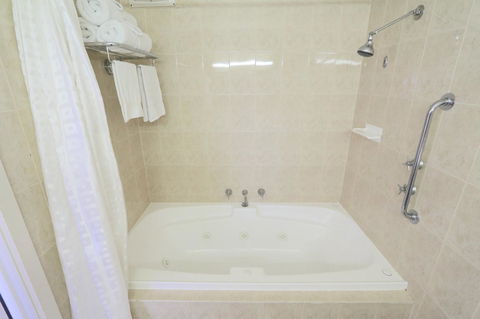 Harbour View Motel - Accommodation Rockhampton 14