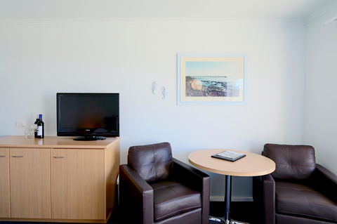 Harbour View Motel - Accommodation Rockhampton 5