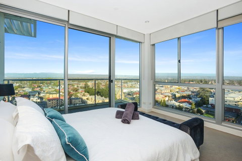 Glenelg Skyline Penthouse - Accommodation Rockhampton 43