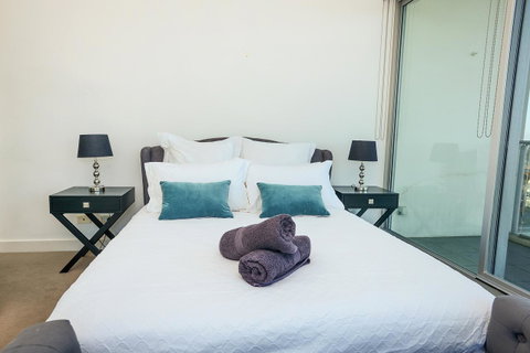 Glenelg Skyline Penthouse - Accommodation Rockhampton 20