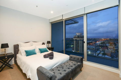 Glenelg Skyline Penthouse - Accommodation Rockhampton 33
