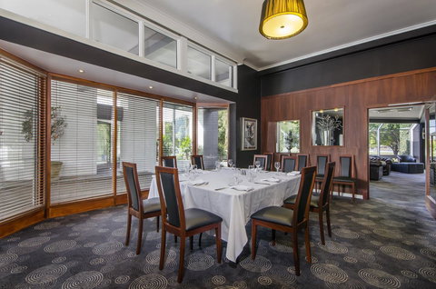 The Commodore - Accommodation Rockhampton 4