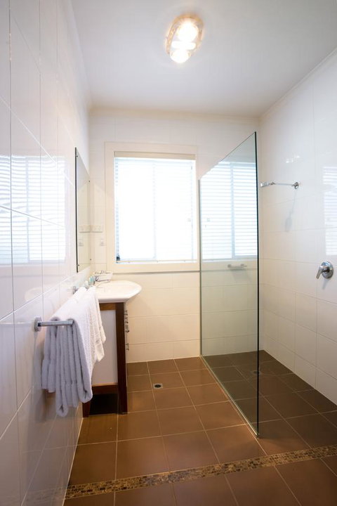 The Commodore - Accommodation Rockhampton 24