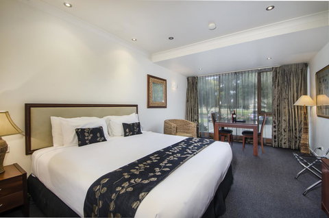 The Commodore - Accommodation Rockhampton 44