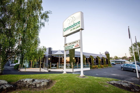 The Commodore - Accommodation Rockhampton 0