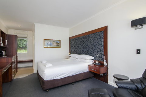The Commodore - Accommodation Rockhampton 39