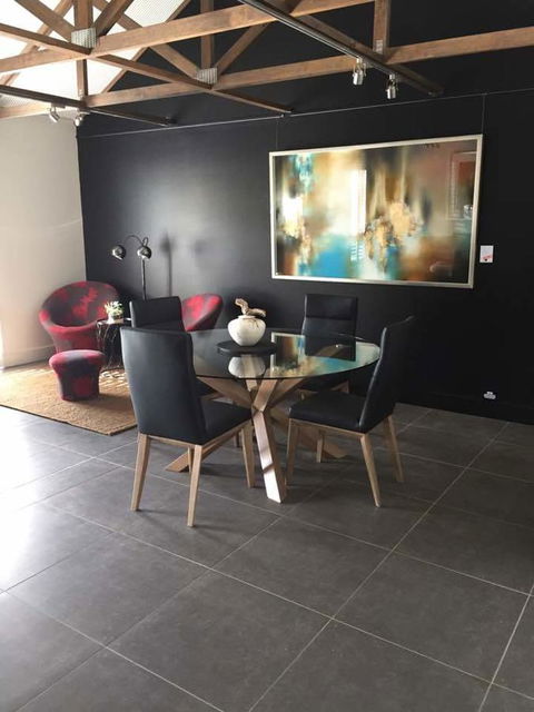 Irongate Studio B&B - Accommodation Rockhampton 11