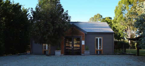 Irongate Studio B&B - Accommodation Rockhampton 10