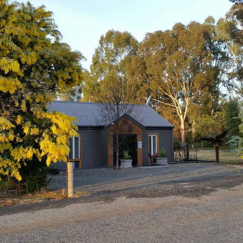 Irongate Studio B&B - Accommodation Rockhampton 12