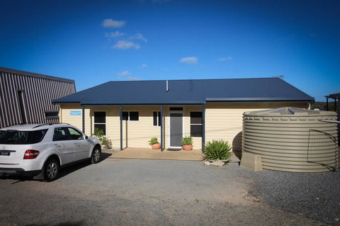 Waterfront On Osprey - Accommodation Rockhampton 25