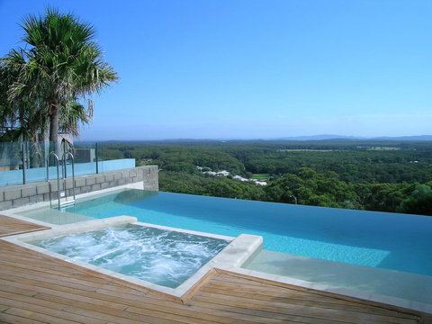 One Mile Retreat - Accommodation Rockhampton 2