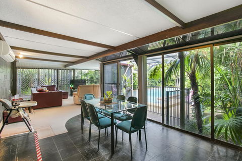 The Palms - Accommodation Rockhampton 11