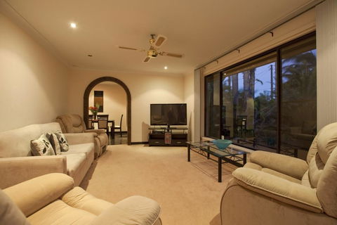 The Palms - Accommodation Rockhampton 18