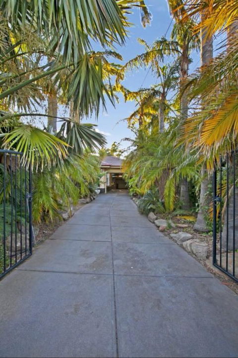 The Palms - Accommodation Rockhampton 6