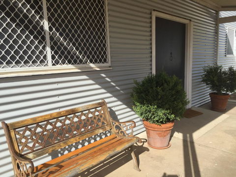 35 Trevena Road - Accommodation Rockhampton 0